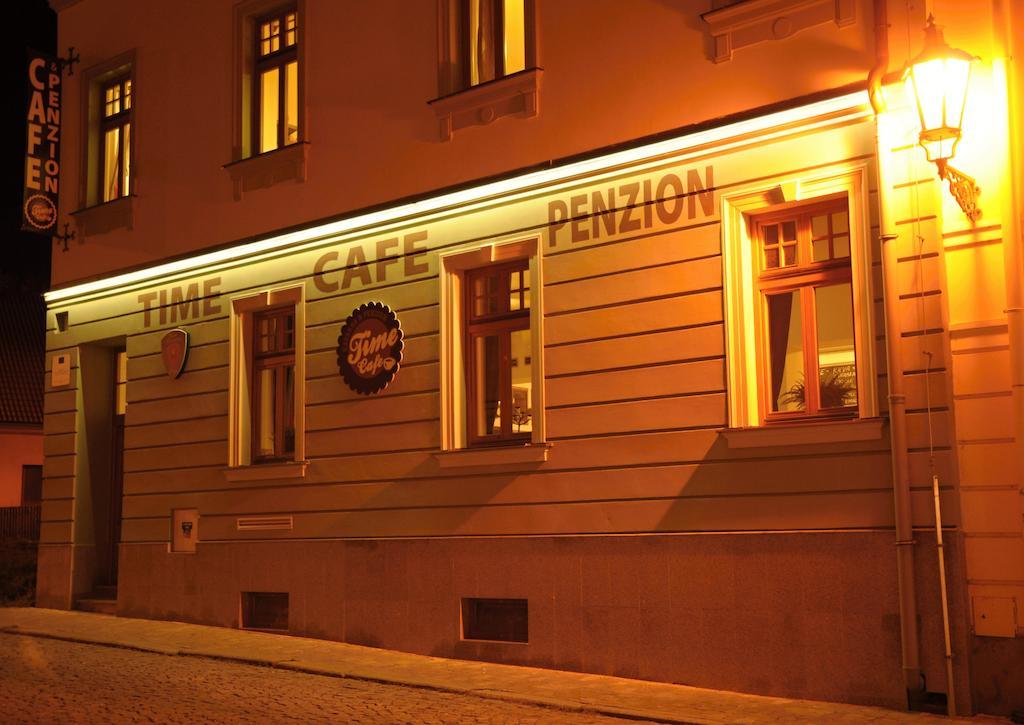 Time Cafe & Penzion Pribram Luaran gambar